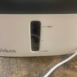 Dog watering fountain